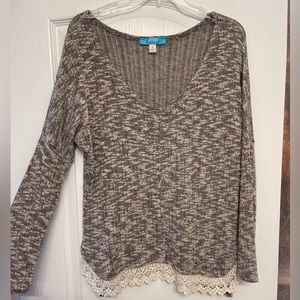 Women’s fall sweater
